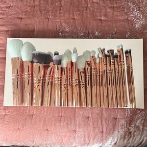 Rose gold makeup brush print